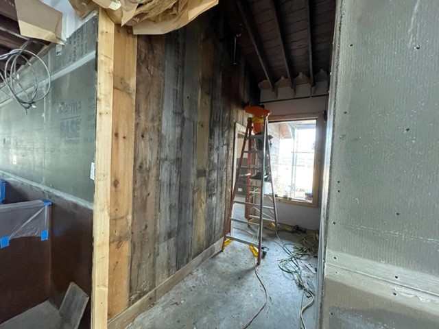 Gringo's College Station Restroom Entry, Construction