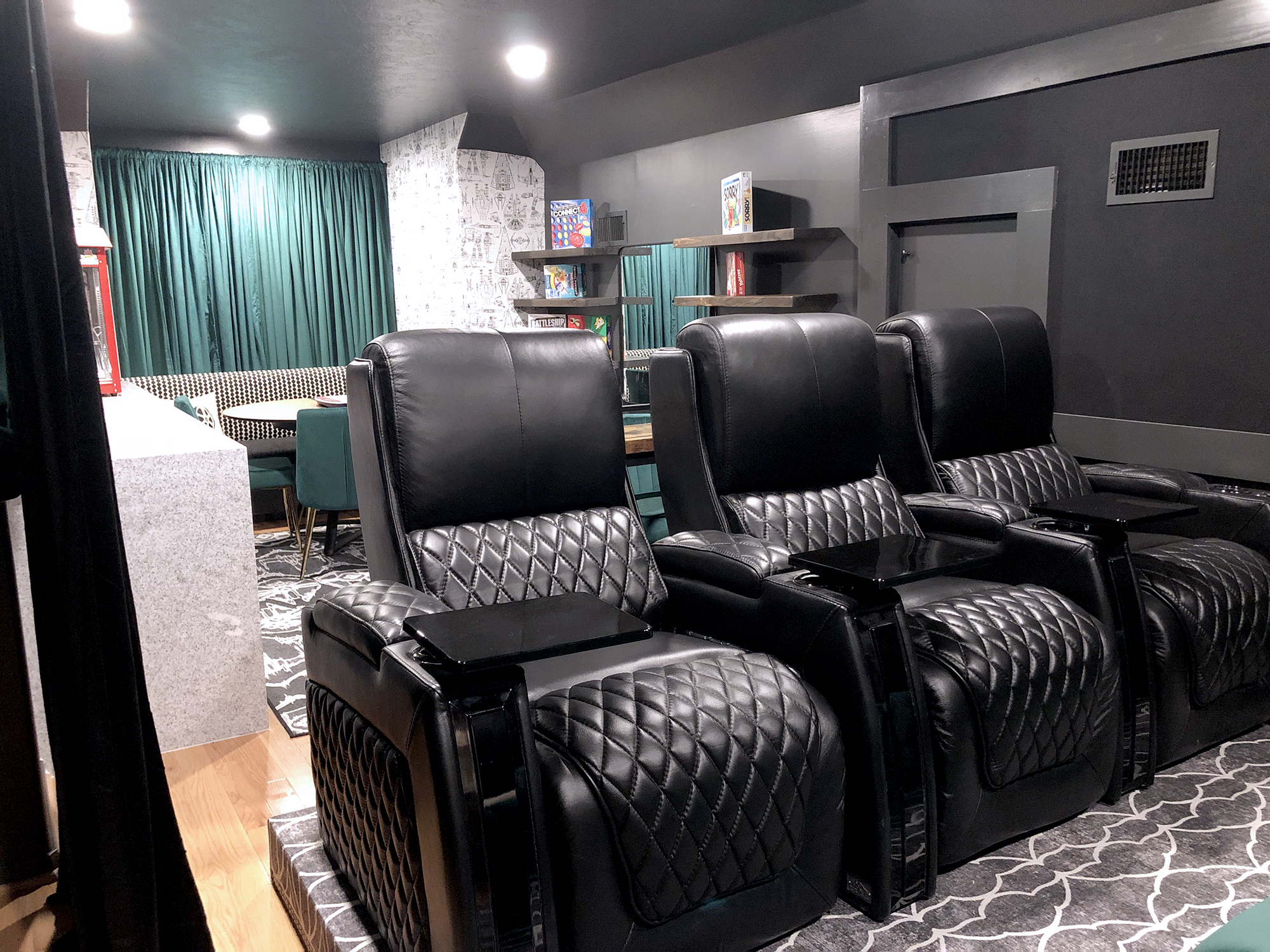 Sambrooks Home Theater SeTING